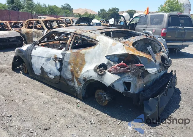 KMHTC6AD0FU221300: 42379766