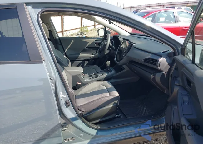 JF2GUADC8R8869863: 42379912