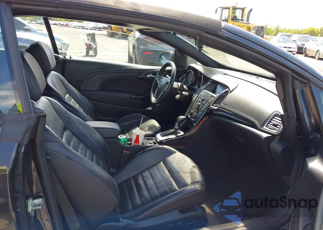 W04WT3N52GG066536: 42379978