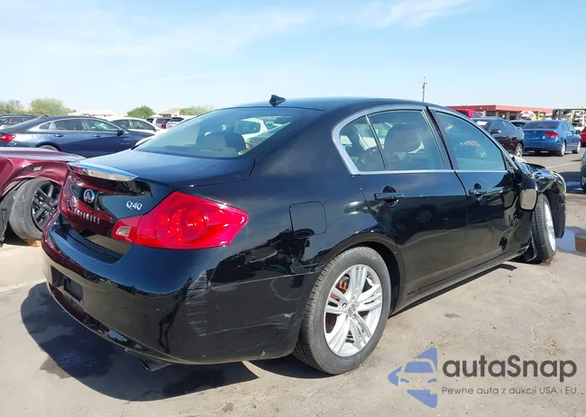 JN1CV6AP3FM580877: 42381078