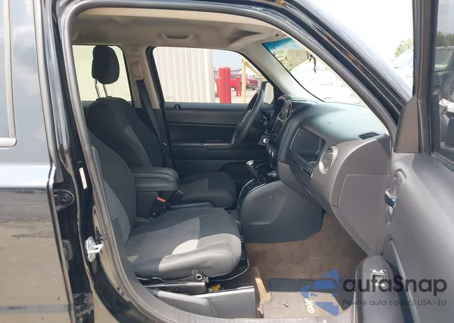 1C4NJRBB9FD130656: 42381199