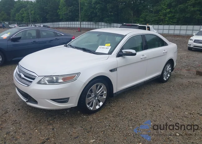 1FAHP2FWXAG161881: 42381282