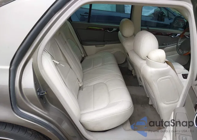 1G6KF57932U284473: 42381312