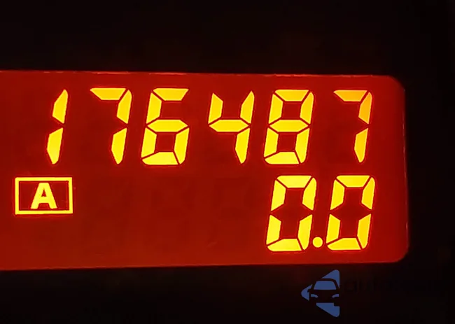 1N4AA5AP5BC835934: 42381336