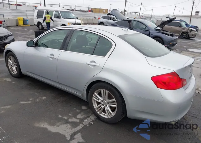 JN1CV6AP5DM305881: 42381346