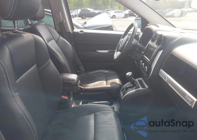 1C4NJDEB6GD653584: 42381474