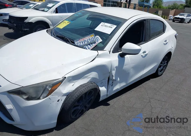 3MYDLBYV8HY147190: 42381506