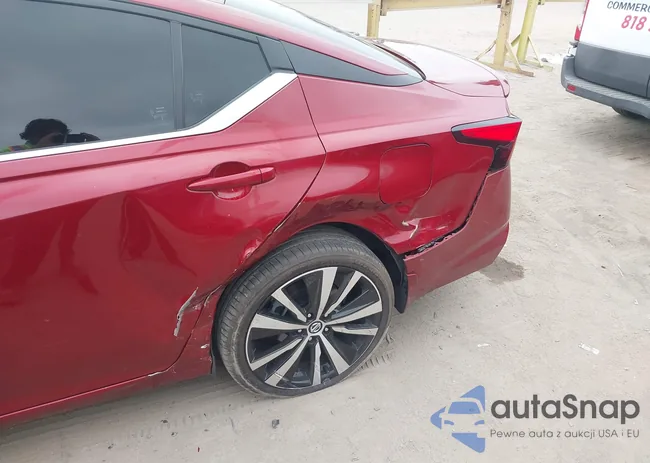 1N4BL4CV2NN409972: 42381539