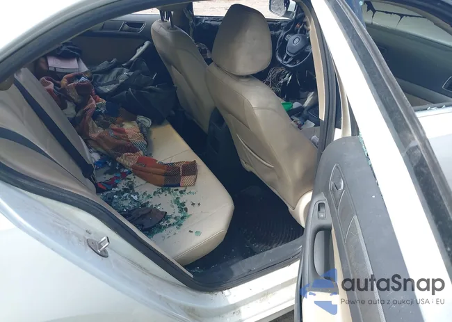 3VWDB7AJ1HM241499: 42380942