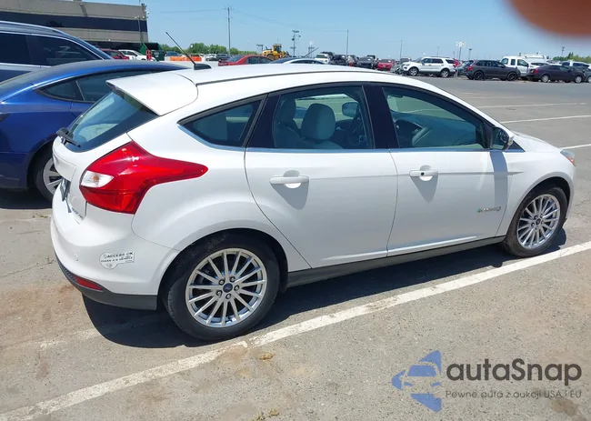 1FADP3R45EL306109: 42382079