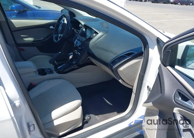 1FADP3R45EL306109: 42382079