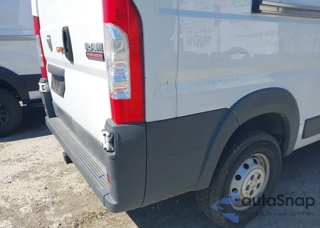 3C6TRVDG9FE516341: 42382104