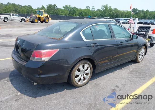 1HGCP26708A089424: 42382206