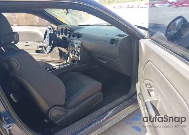 2C3CDYAG7DH704987: 42382558