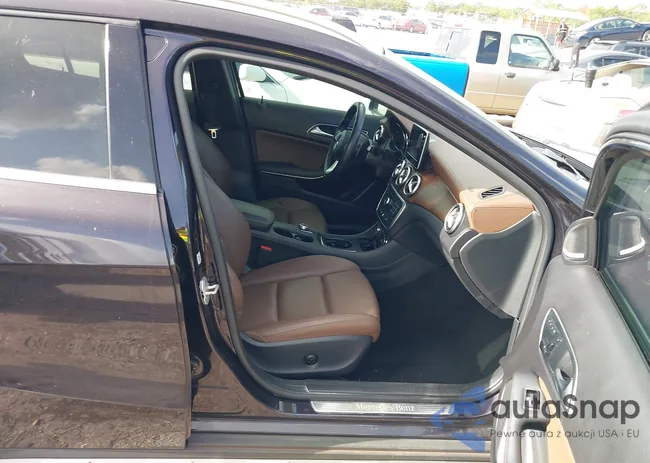 WDCTG4EB9GJ226062: 42381687