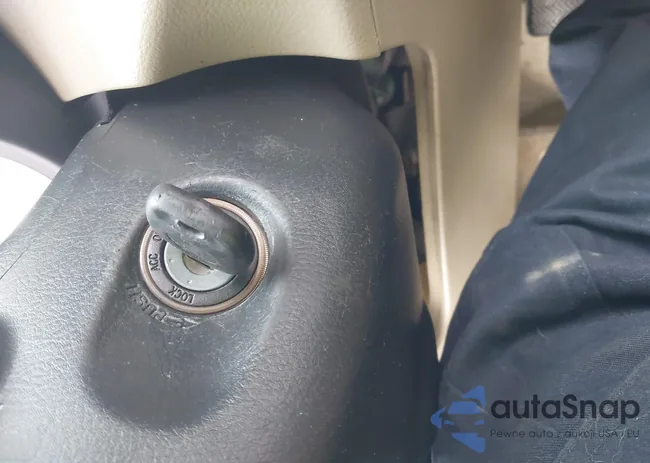 JTMBF4DV4AD035445: 42381811