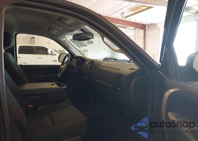 1GCSKSE35AZ286961: 42383142