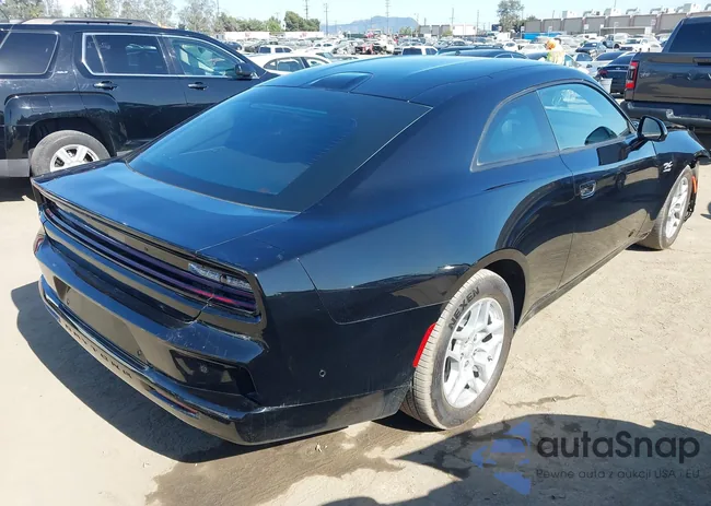 2C3CDBCK8SR537447: 42382880