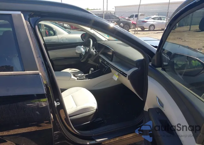 3KMJC3DE0SE011798: 42384235