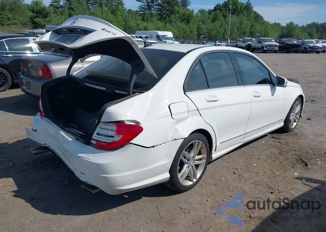 WDDGF8AB0EA949700: 42384242