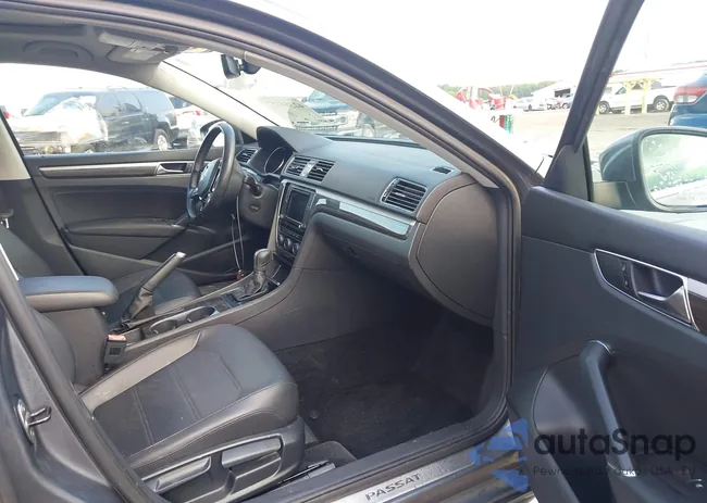 1VWGT7A32HC061204: 42384257