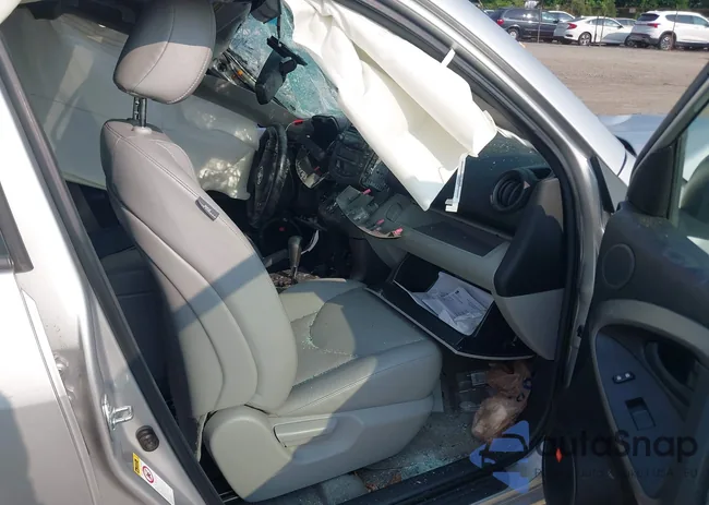 JTMDF4DV2AD035811: 42384416