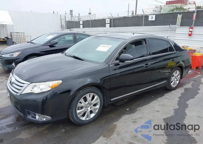 4T1BK3DB4CU465843: 42384570