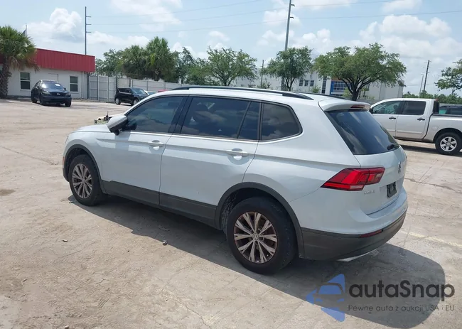 3VV1B7AX5JM097778: 42384582