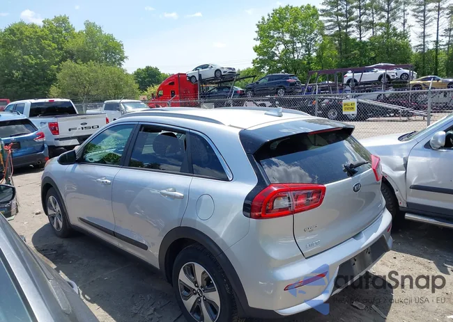 KNDCB3LC8H5057821: 42384655