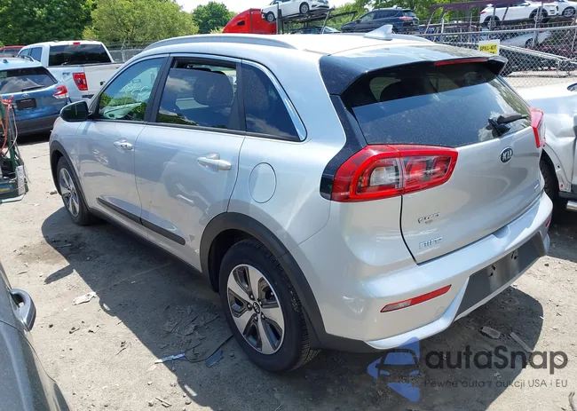 KNDCB3LC8H5057821: 42384655