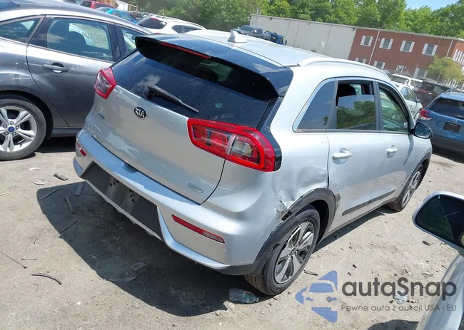 KNDCB3LC8H5057821: 42384655