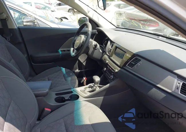 KNDCB3LC8H5057821: 42384655