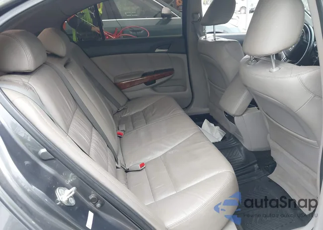 1HGCP3F8XCA038424: 42383792