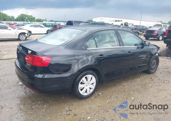 3VWDX7AJ0DM255051: 42383928