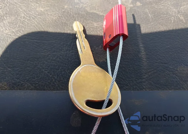 3B7KC26W6XM591059: 42384021