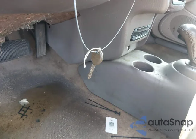 1C3EL65R64N322002: 42384041