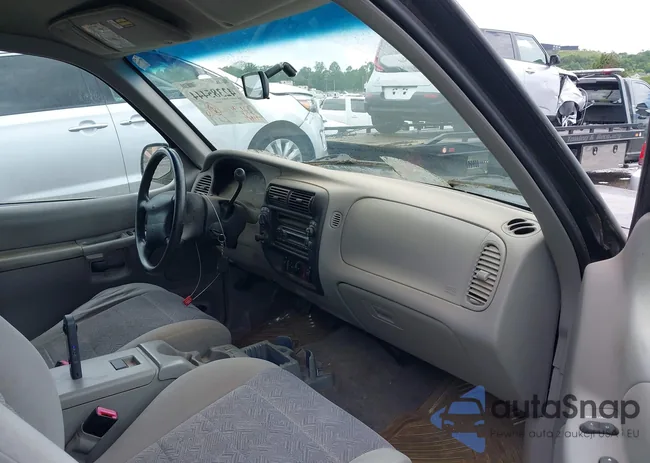 1FMDU34X5XUC08663: 42385444