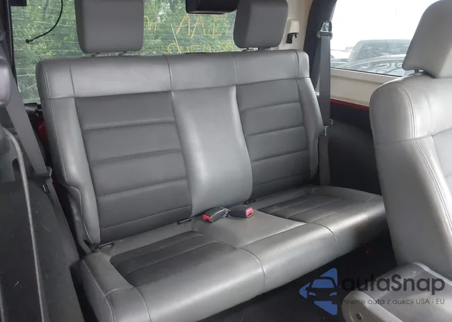 1J4FA241X8L558061: 42384749