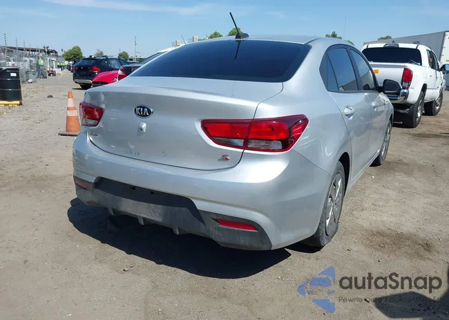 3KPA24AD4LE312034: 42384761