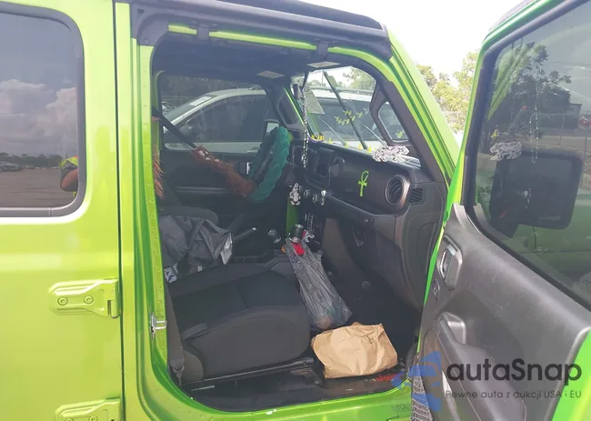 1C4HJXDN5JW245518: 42384767