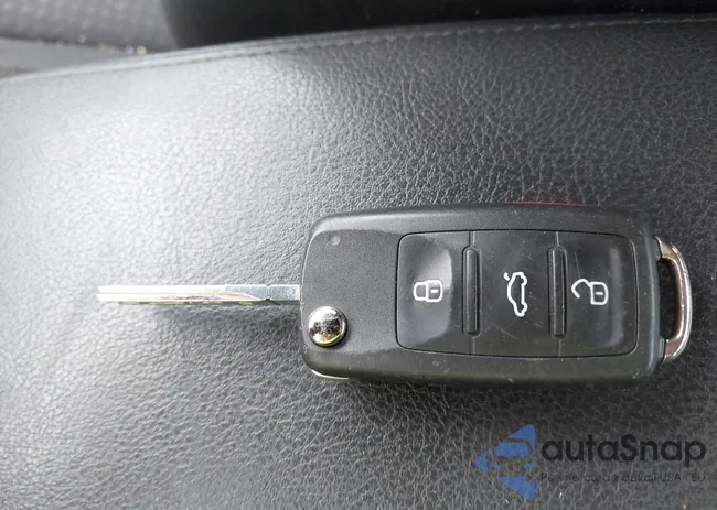 3VW2K7AJ3FM277070: 42384814