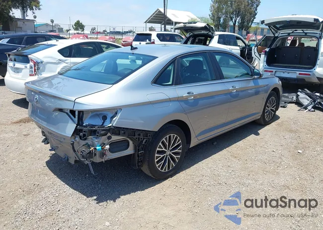 3VWC57BU9MM090465: 42384857