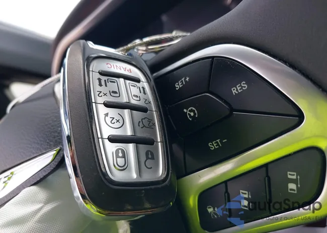 2C4RC1N75PR519331: 42384860