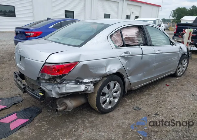 1HGCP26759A140420: 42386109