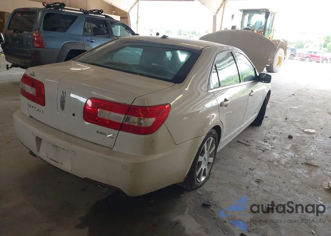 3LNHM26TX8R624772: 42386596