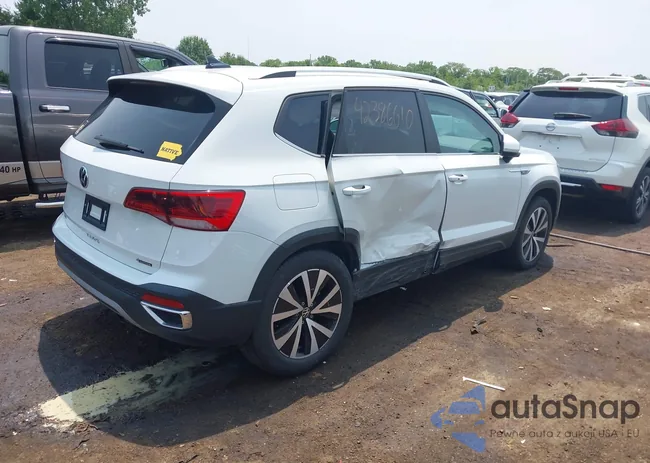 3VVWX7B24NM068370: 42386610