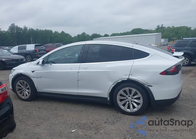 5YJXCDE24MF322574: 42385835