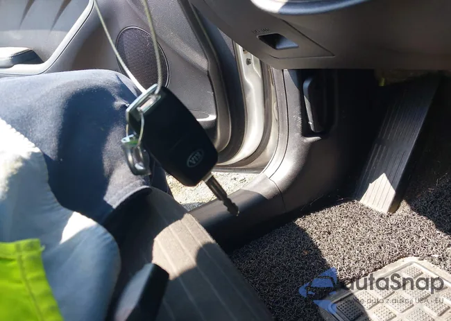 KNAFX4A67E5148900: 42387205