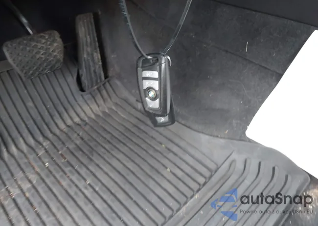 WBAXH5C57CDW05509: 42386728