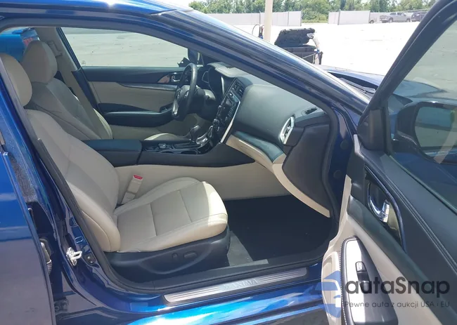 1N4AA6CV2MC511005: 42386750